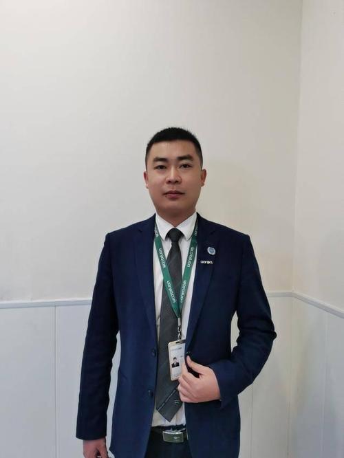 这些房产经纪人用行动诠释"诚信"的服务底色